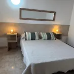 Americas 4-bedroom Nearby The Private Parking