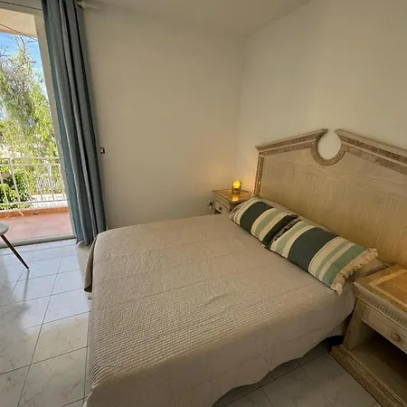 Americas 4-bedroom Nearby The Private Parking * أذيخي