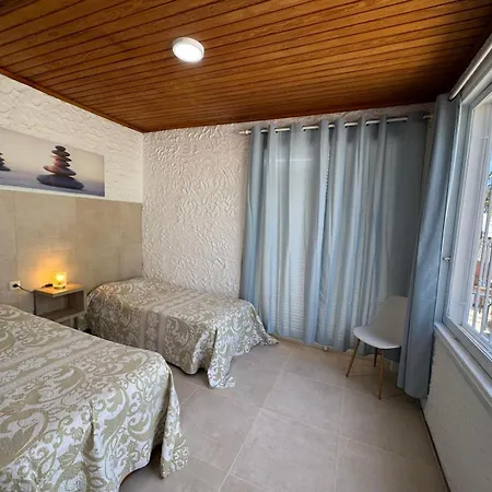 Americas 4-bedroom Nearby The Private Parking فيلة *