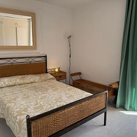 Americas 4-bedroom Nearby The Private Parking Costa Adeje (Tenerife)