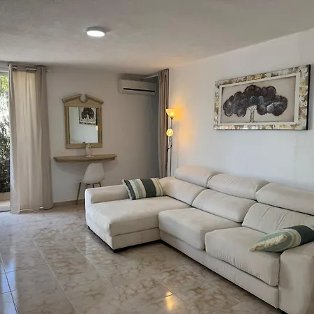 Americas 4-bedroom Nearby The Private Parking فيلة *