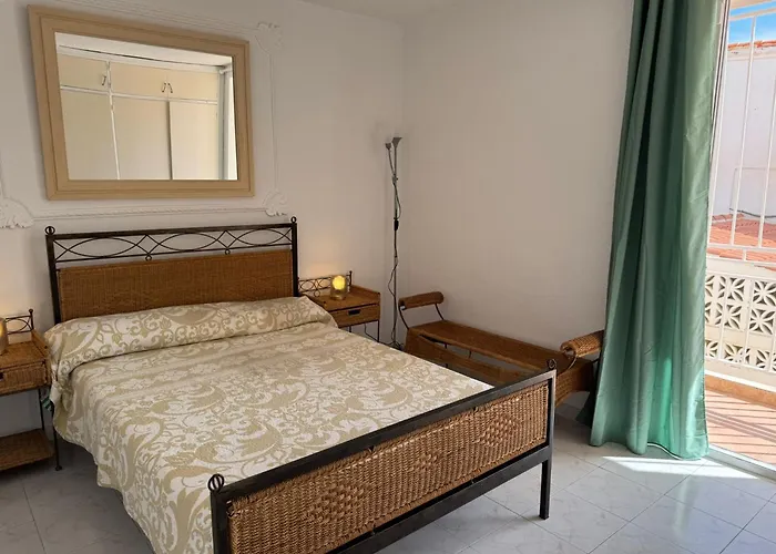 Americas 4-bedroom Nearby The Private Parking Costa Adeje (Tenerife)